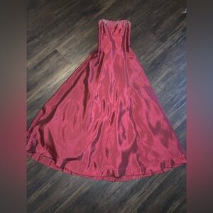 Fiesta women’s Y2K long evening red dress size small
